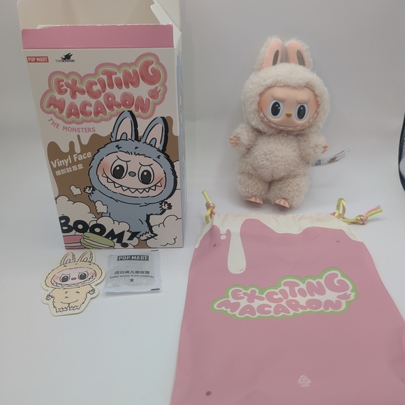 Exciting Macaron - Soymilk - Labubu Pop Mart - Picture 1 of 13